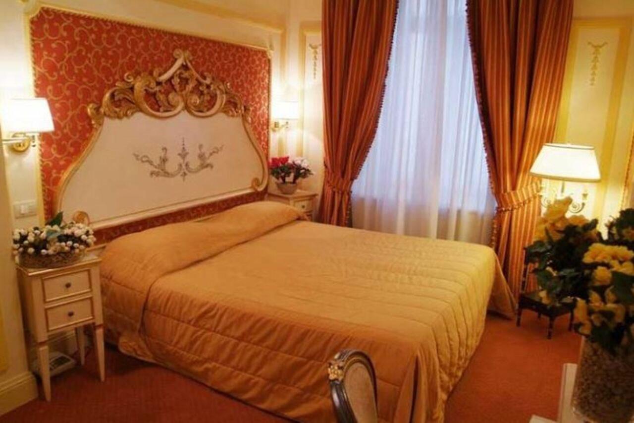 Champagne Garden Hotel โรม ภายนอก รูปภาพ